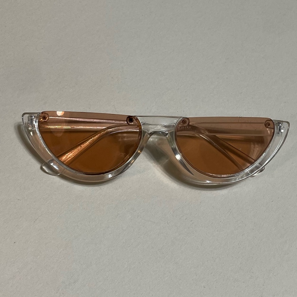 Chic Transparent Sunglasses with Brown Lenses